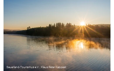 Morgennebel über dem Möhnesee