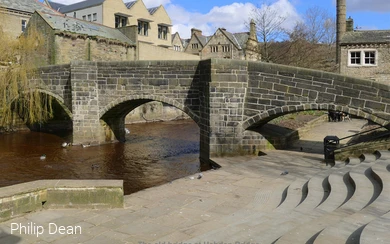 alte Brücke in Hebden Bridge